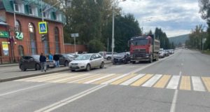 В столкновении двух иномарок в Горно-Алтайске пострадали оба водителя В столкновении двух иномарок в Горно-Алтайске пострадали оба водителя
