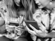 В Республике Алтай владельцы смартфонов полюбили снимать чёрно-белые фото