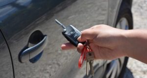 В Горно-Алтайске угонщика-рецидивиста отправили в колонию почти на пять лет В Горно-Алтайске угонщика-рецидивиста отправили в колонию почти на пять лет