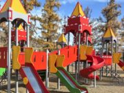 Две детские игровые площадки установили в Улагане