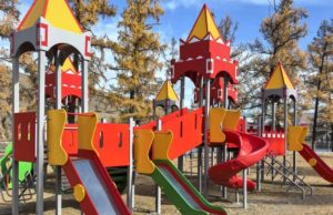 Две детские игровые площадки установили в Улагане