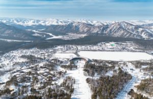 К 2026 году на курорте «Манжерок» будут доступны более 80 км горнолыжных трасс и 7 канатных дорог