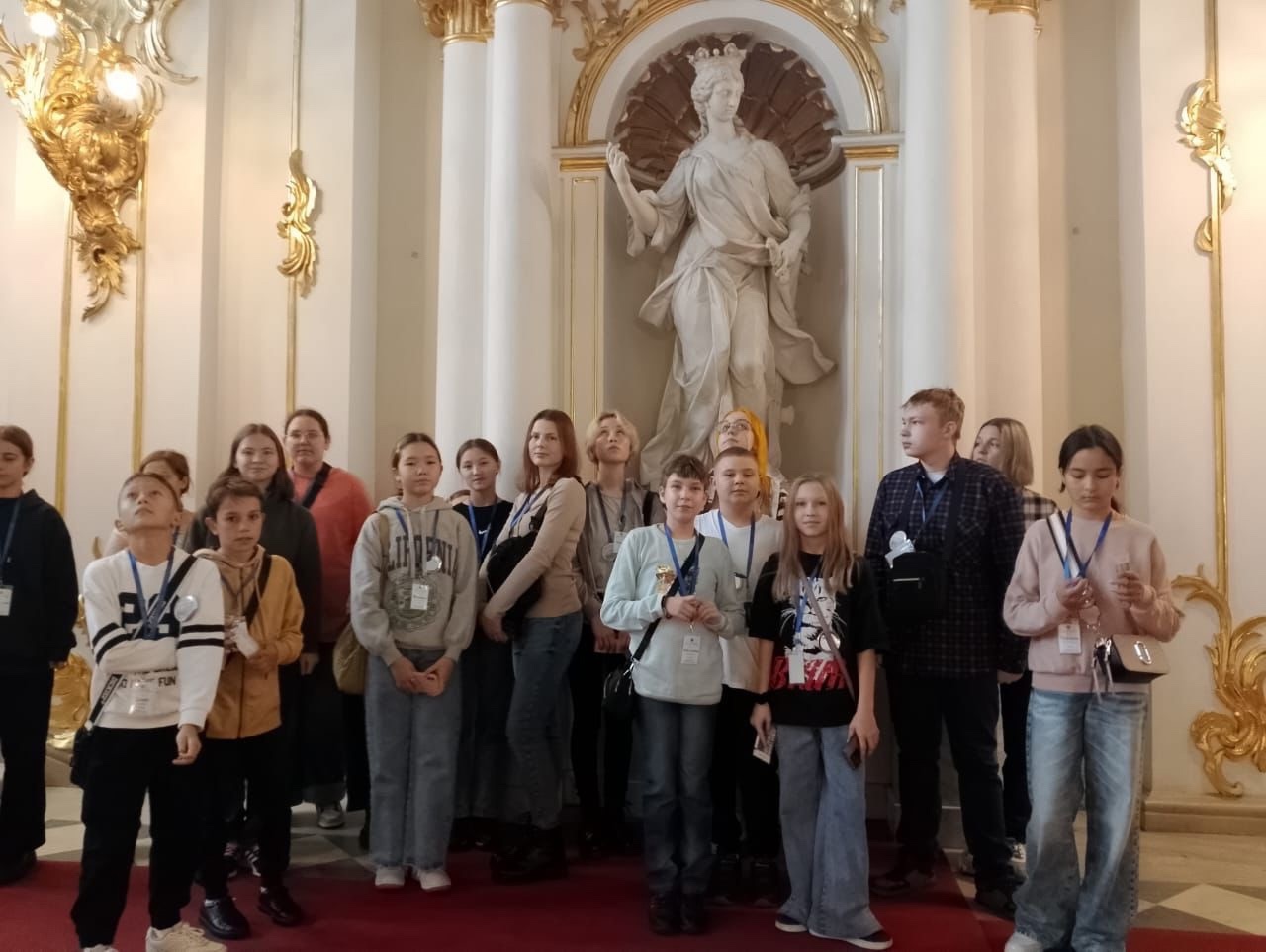 Школьники из Республики Алтай посетили Санкт-Петербург