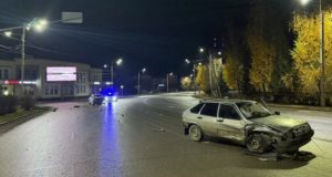 В столкновении двух автомобилей в Горно-Алтайске пострадала 19-летняя девушка В столкновении двух автомобилей в Горно-Алтайске пострадала 19-летняя девушка