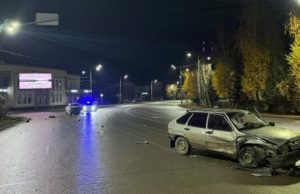 В столкновении двух автомобилей в Горно-Алтайске пострадала 19-летняя девушка В столкновении двух автомобилей в Горно-Алтайске пострадала 19-летняя девушка