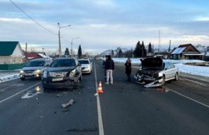 Subaru и Cadillac столкнулись в Майме, пострадал девятилетний ребенок Subaru и Cadillac столкнулись в Майме, пострадал девятилетний ребенок