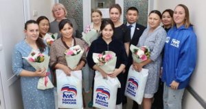 Жительниц республики поздравили с Днем матери Жительниц республики поздравили с Днем матери