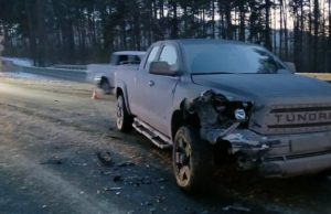 В ДТП с тремя автомобилями у Озерного пострадал водитель «Нивы»