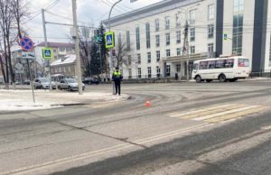 В Горно-Алтайске иномарка сбила женщину, которая переходила дорогу на зеленый свет В Горно-Алтайске иномарка сбила женщину, которая переходила дорогу на зеленый свет