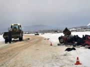 Два человека погибли в ДТП с автопогрузчиком в Ускуче Два человека погибли в ДТП с автопогрузчиком в Ускуче