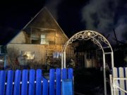 Пожар в двухэтажном доме случился в Манжероке