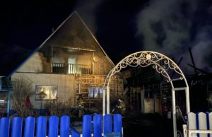 Пожар в двухэтажном доме случился в Манжероке