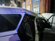 ДТП в Чемале: УАЗ влетел в частный дом ДТП в Чемале: УАЗ влетел в частный дом