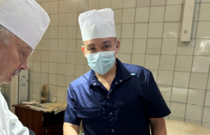 Хирург из Республики Алтай отправился с гуманитарной миссией в ДНР Хирург из Республики Алтай отправился с гуманитарной миссией в ДНР