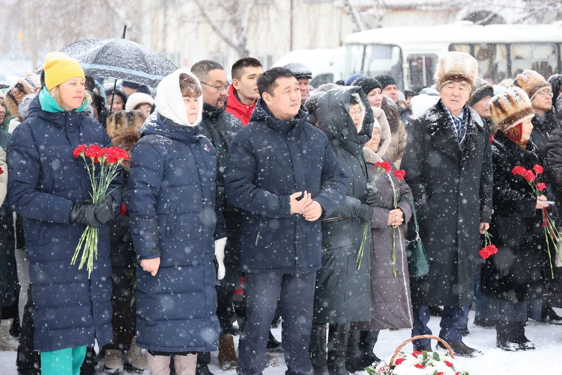 В Горно-Алтайске почтили память Григория Чорос-Гуркина