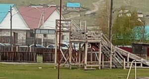 Ребенку, упавшему с горки в Улагане, выплатят 150 тысяч рублей