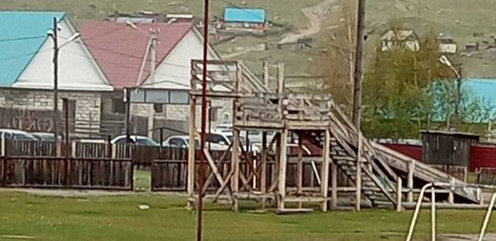 Ребенку, упавшему с горки в Улагане, выплатят 150 тысяч рублей