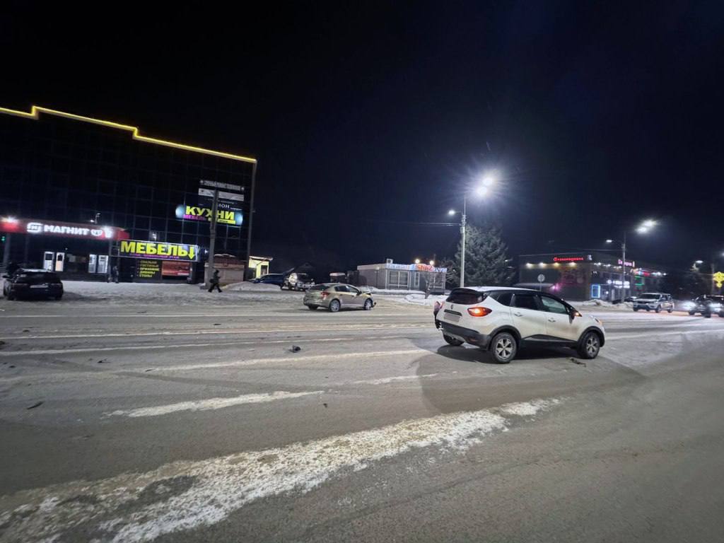 С начала года на Алтае произошло 33 ДТП из-за несоблюдения дистанции
