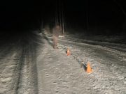 Девочка-подросток на ходу выскочила из машины из-за ссоры с родителями Девочка-подросток на ходу выскочила из машины после ссоры с родителями