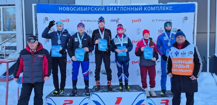 Биатлонистка с Алтая завоевала золото на соревнованиях в Новосибирске