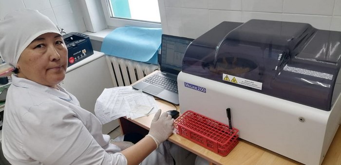 Больница села Беляши получила новый биохимический анализатор