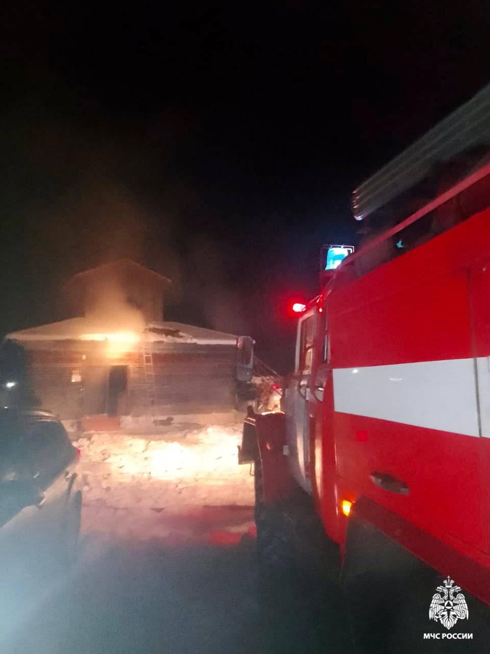 В Кара-Кудюре произошел пожар в здании ФАПа 