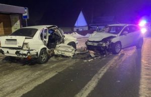 В столкновении двух иномарок в Горно-Алтайске погиб один из водителей