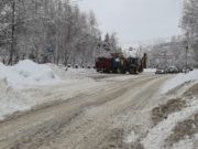 Последствия большого снегопада устраняют в Горно-Алтайске