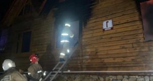 В Майминском районе произошел пожар на турбазе