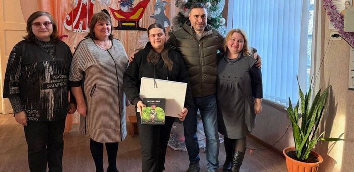 Дети из ЛНР получили новогодние подарки от Андрея Турчака