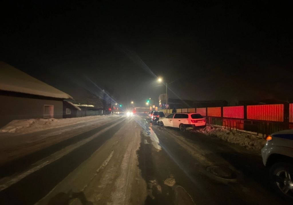Пьяный водитель устроил ДТП с тремя автомобилями в Горно-Алтайске 