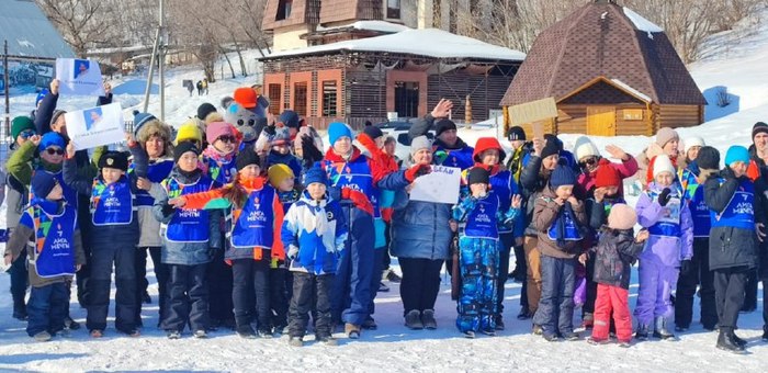 Семейные соревнования по горным лыжам прошли в Горно-Алтайске