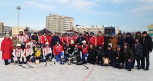 В Горно-Алтайске прошел турнир по хоккею с мячом памяти Евгения Корчагина