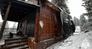 Двухэтажный дом горел в Артыбаше