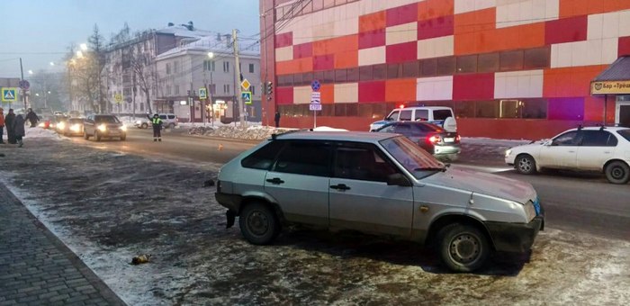 Пенсионер на «Ладе» сбил 20-летнюю девушку в Горно-Алтайске