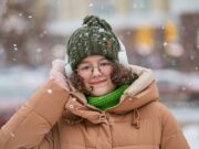 На гендерные праздники мужчинам в Республике Алтай дарили одежду, а женщинам – косметику