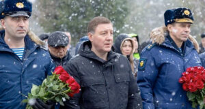 Андрей Турчак почтил память псковских десантников