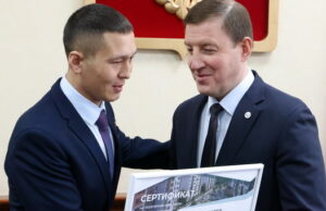Героям России подарили трехкомнатные квартиры Героям России подарили трехкомнатные квартиры