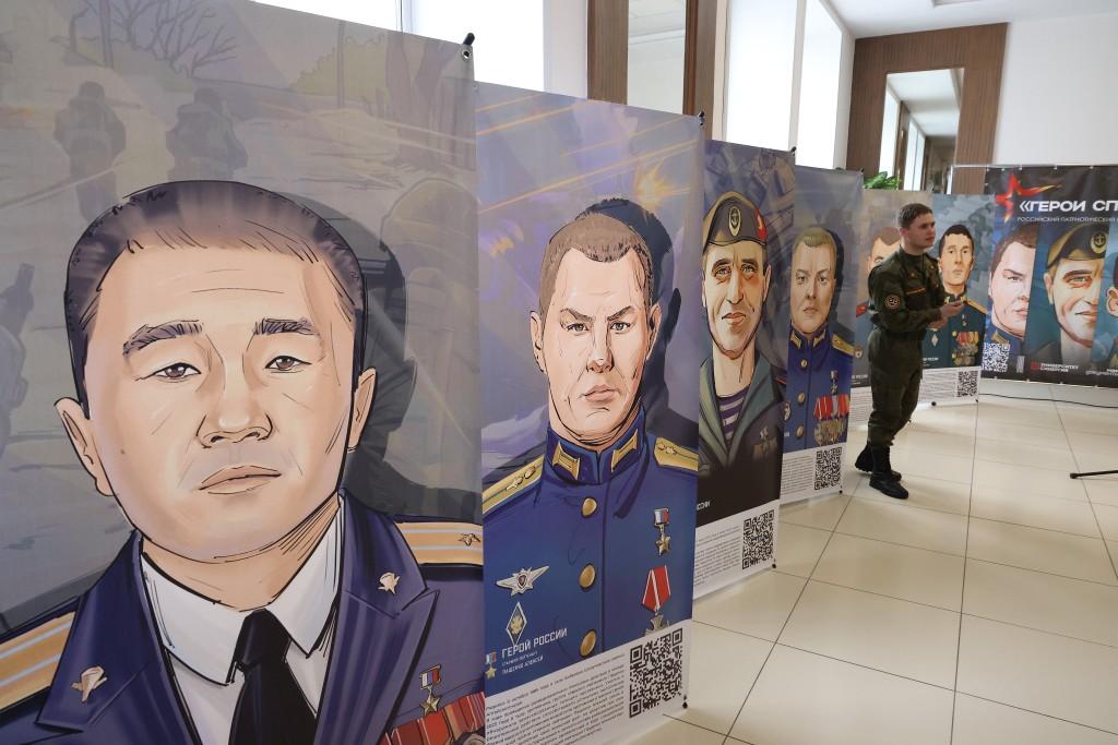 Выставка «Герои спецоперации» открылась в ГАГУ 