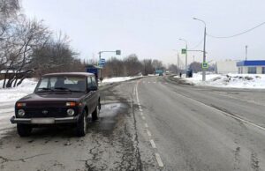 Пенсионер на «Ниве» сбил женщину в Карлушке, она получила тяжелые травмы Пенсионер на «Ниве» сбил женщину в Карлушке, она получила тяжелые травмы