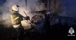 Крупный пожар произошел в Кызыл-Озеке