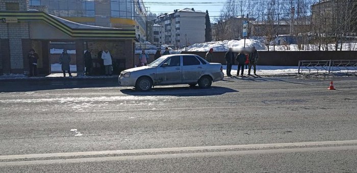 Пешеход нарушил ПДД и попал под машину