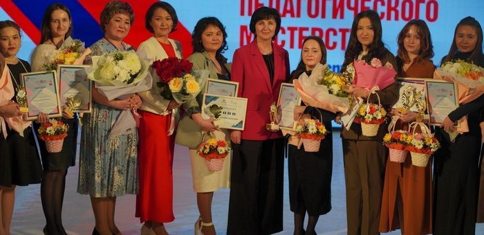 Учителя и воспитателя года выбрали на Алтае