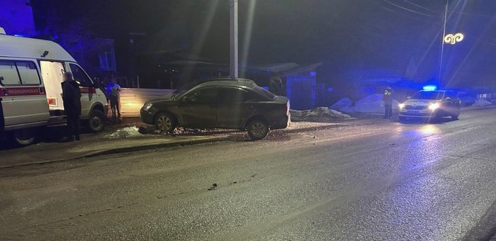 Три человека пострадали в ДТП с двумя иномарками в Горно-Алтайске