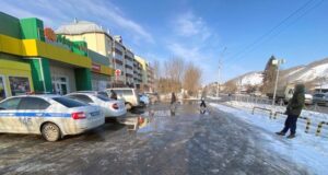 Водитель без прав сбил старушку на парковке в Майме Водитель без прав сбил пожилую женщину на парковке в Майме