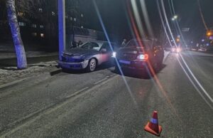 Водитель и пассажир пострадали в ДТП с двумя «Тойотами» в Горно-Алтайске