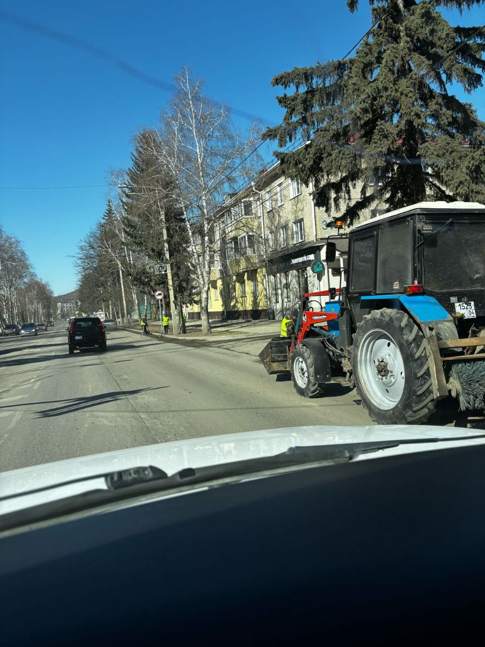 Горно-Алтайск переходит на летнее содержание дорог