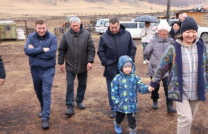 Андрей Турчак провел «День муниципалитета» в Усть-Канском районе Андрей Турчак провел «День муниципалитета» в Усть-Канском районе