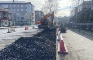Ремонт улицы Чорос-Гуркина возобновили в Горно-Алтайске Ремонт улицы Чорос-Гуркина возобновили в Горно-Алтайске