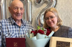 В Горно-Алтайске ветерана войны поздравили со 102-летием В Горно-Алтайске ветерана войны поздравили со 102-летием